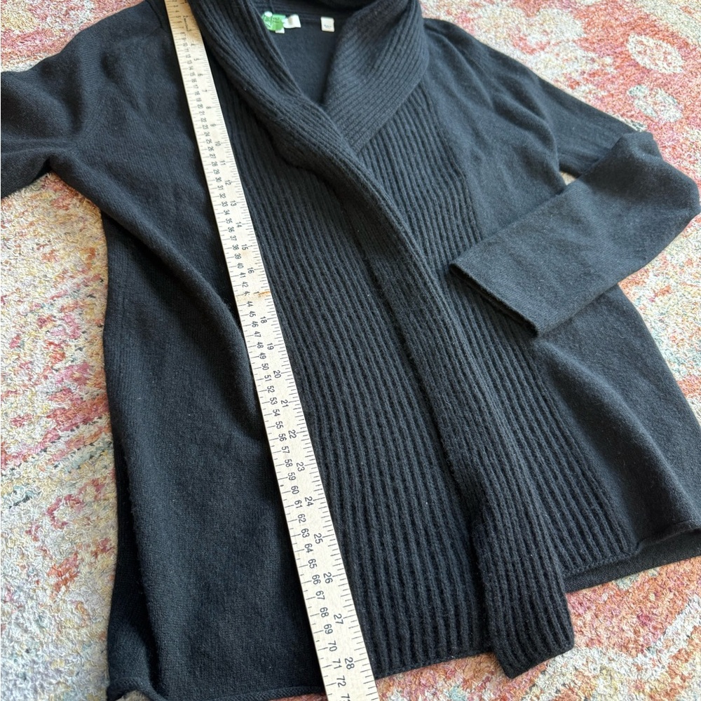 Vince cashmere blend shawl collar cardigan. Size S - Picture 2 of 6